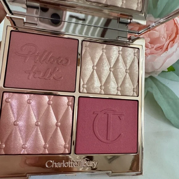 Charlotte Tilbury Pillow Talk Beautifying Face Palette Pillow Talk Fair-Medium - Picture 6 of 7